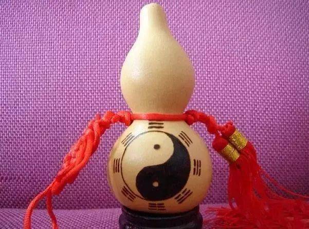 绿波双数找特码,手拿葫芦也是八打一个生肖的警惕虚假宣传-全面释义、解释与落实、前沿解答解释落实